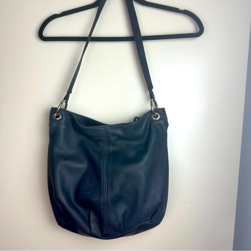 Victoria Leather Co.Grayish/Blueish High Quilty Leather Metal Loop Shoulder Bag